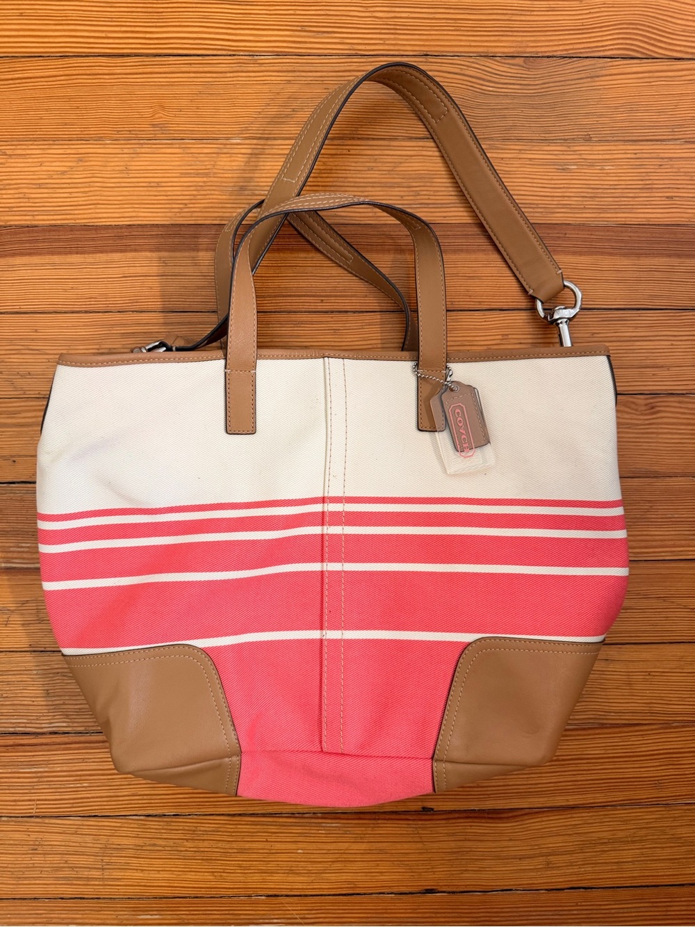 Coach Tote🤍